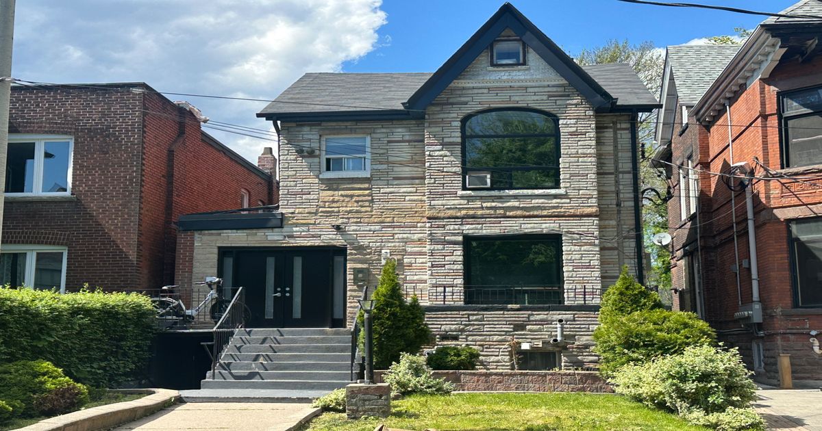 70 Melbourne Avenue Toronto