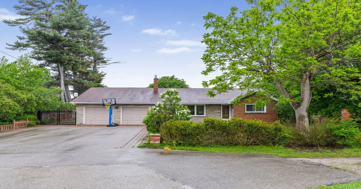 5438 Trafalgar Road Milton