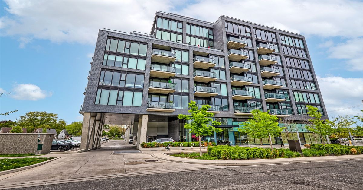 7 Smith Crescent Toronto