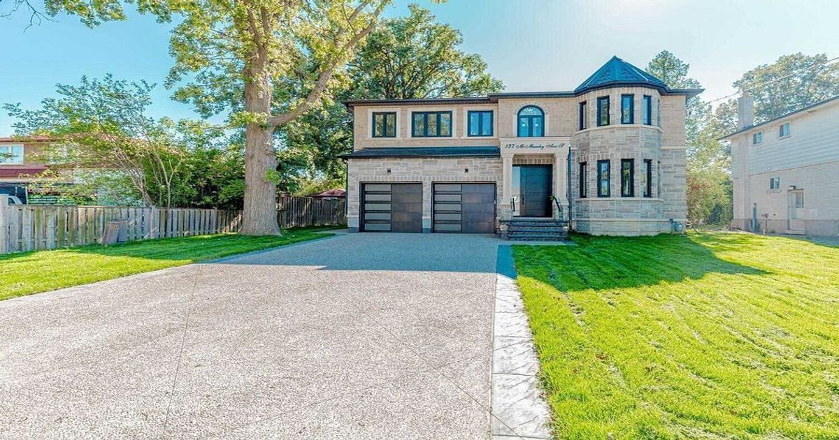 137 Mcmurchy Avenue S Brampton