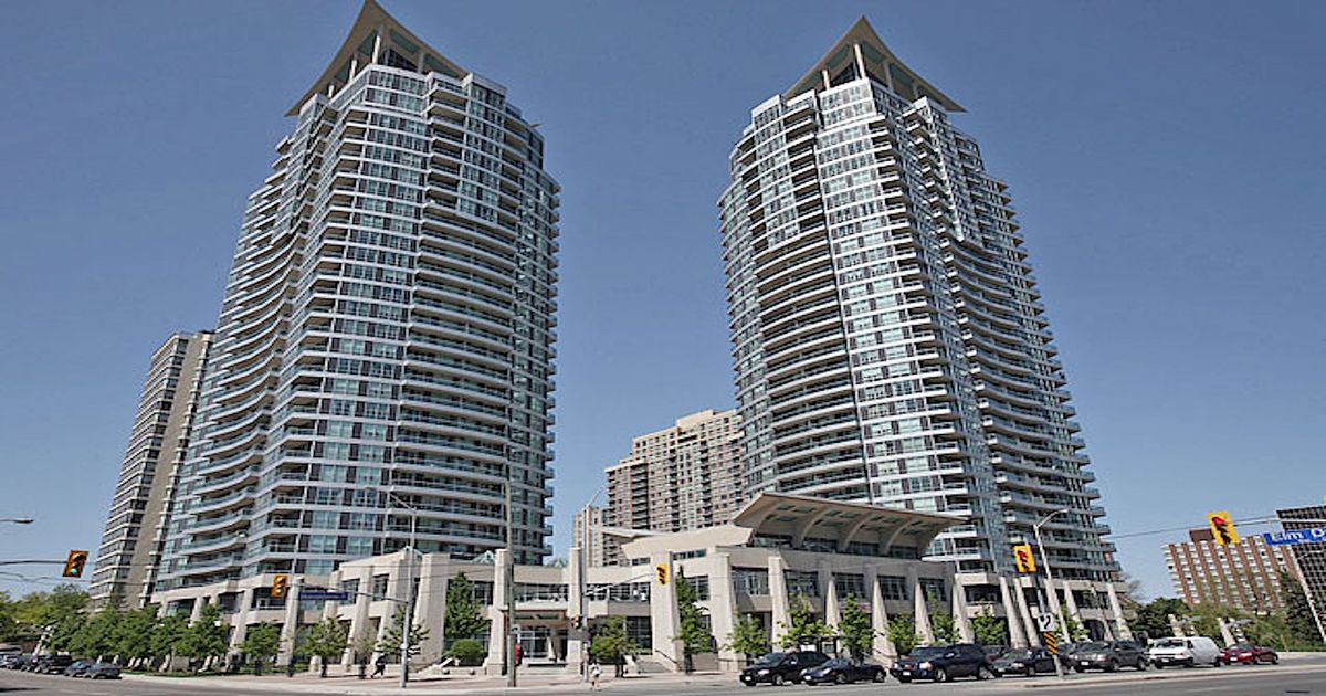 33 Elm Drive W Mississauga