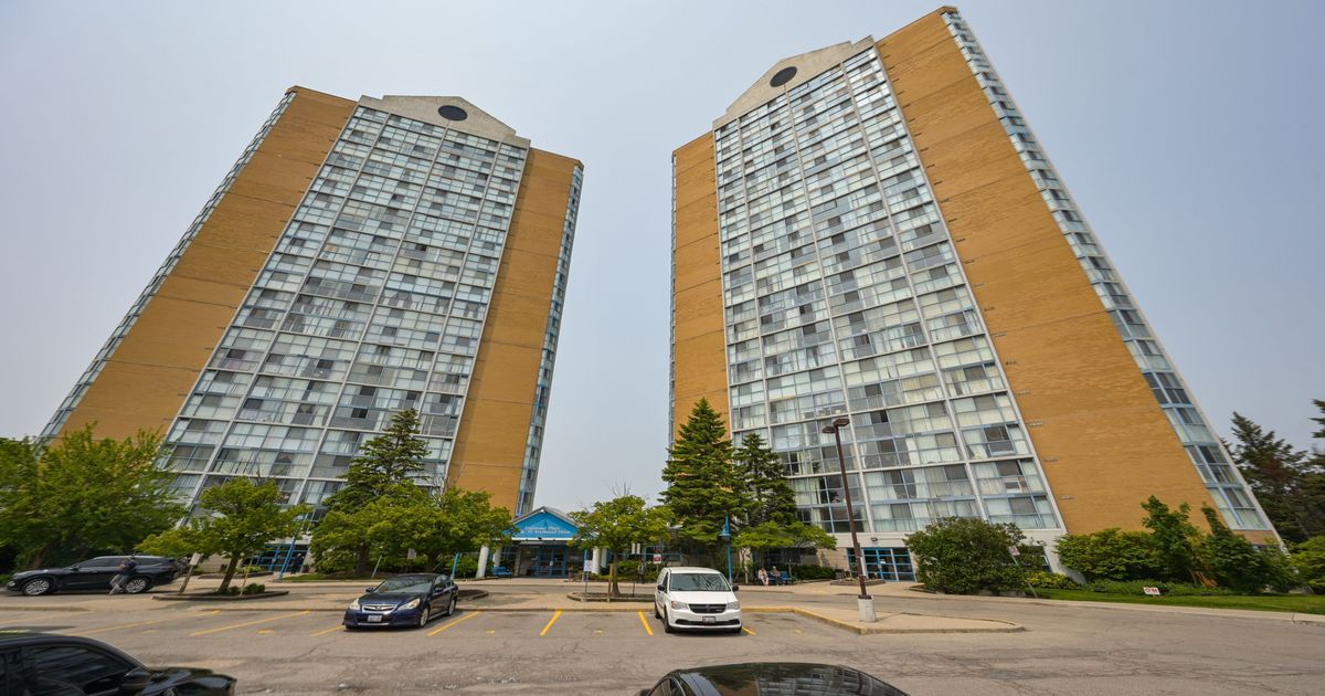 35 Trailwood Drive Mississauga
