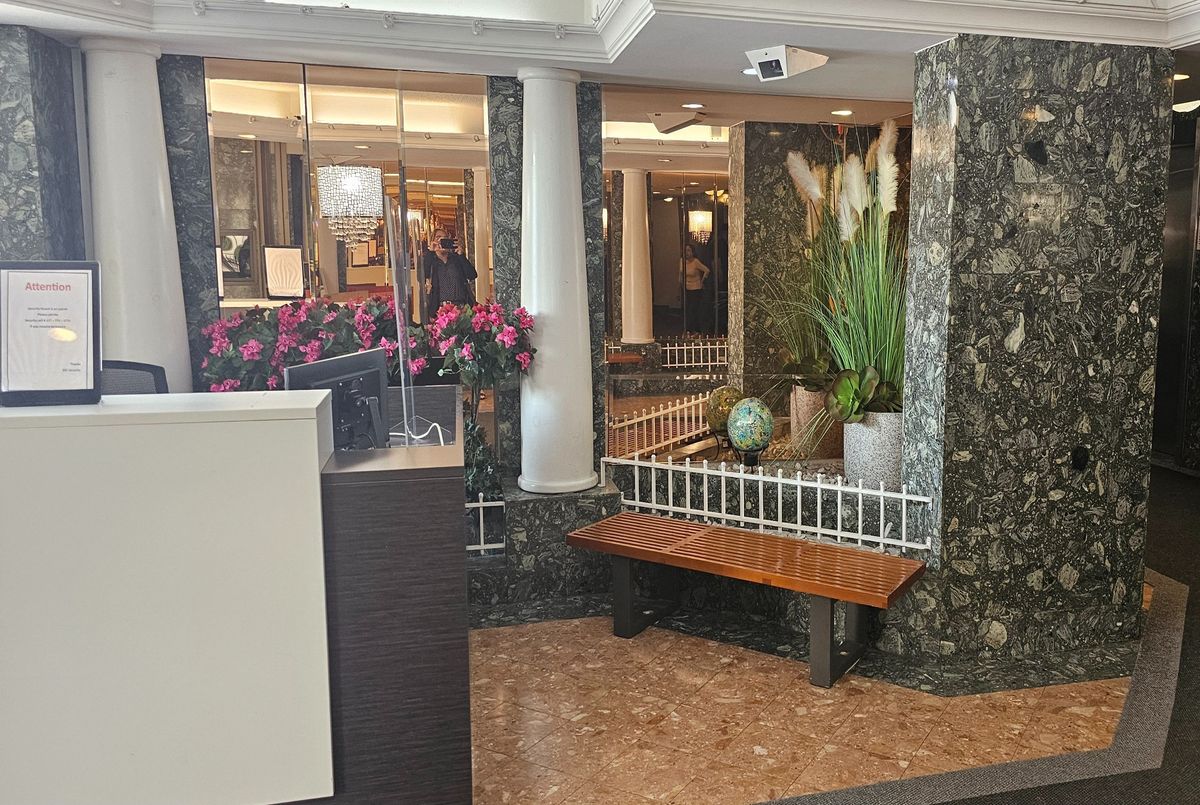 img-gallery