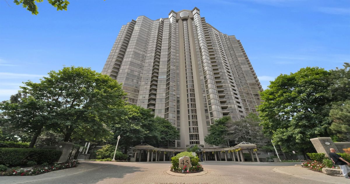 45 Kingsbridge Garden Circle Mississauga