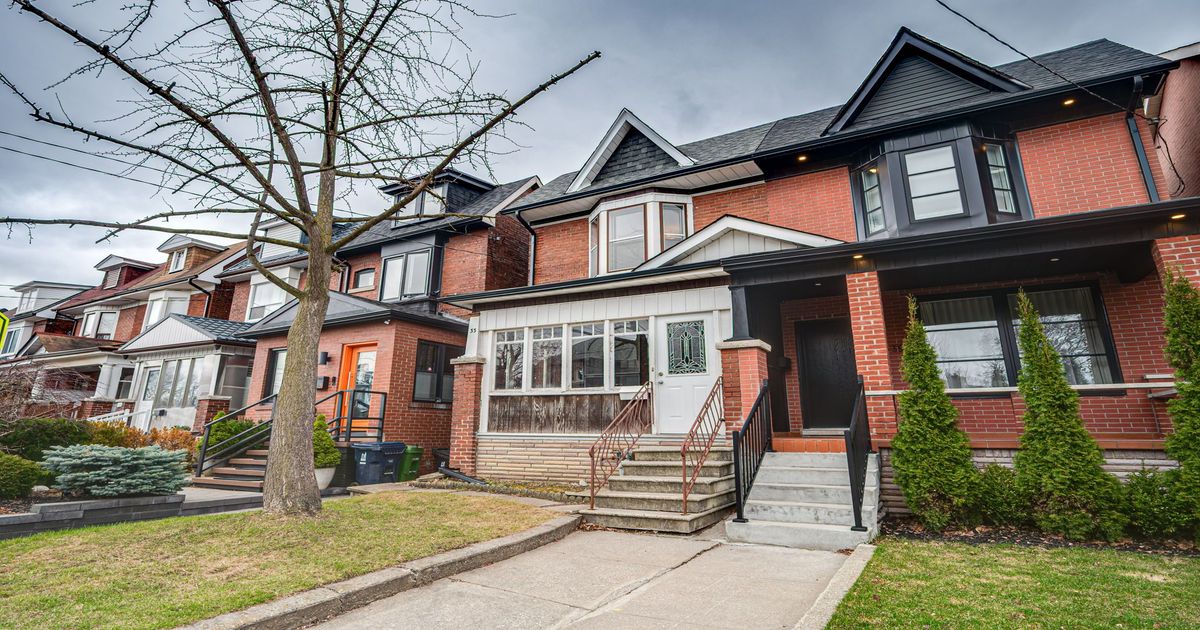 33 Hounslow Heath Road Toronto