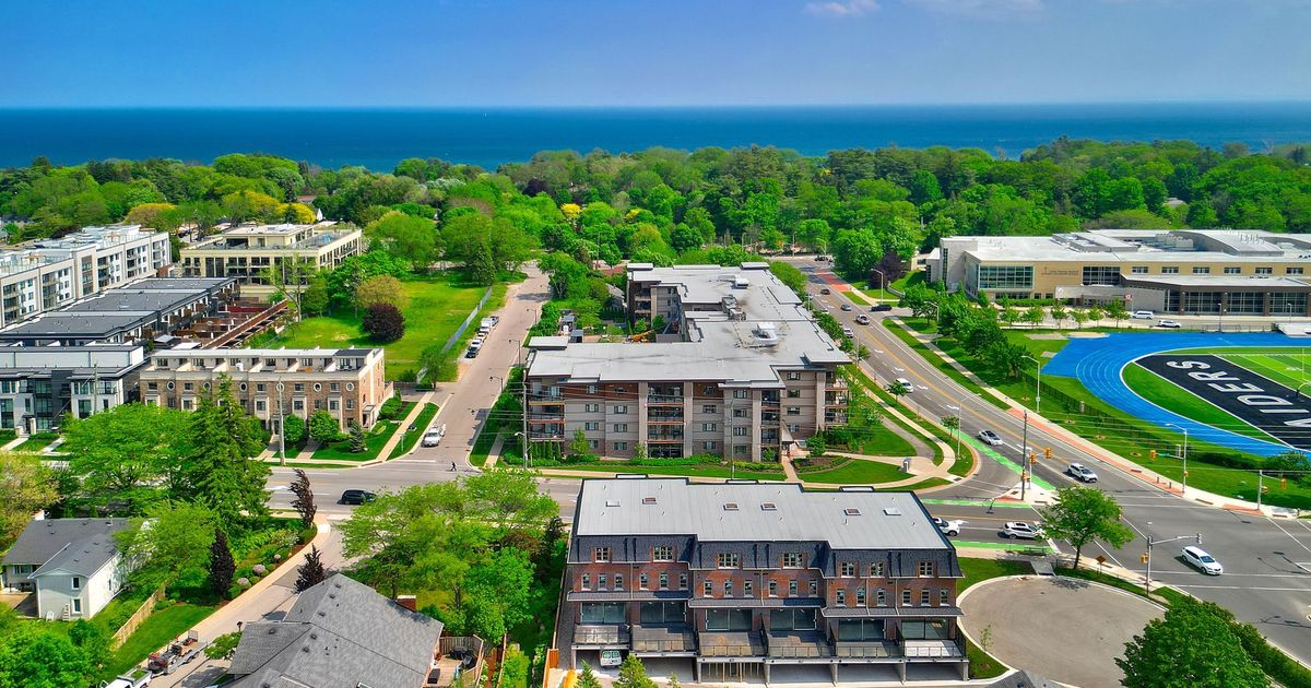 128 Garden Drive Oakville