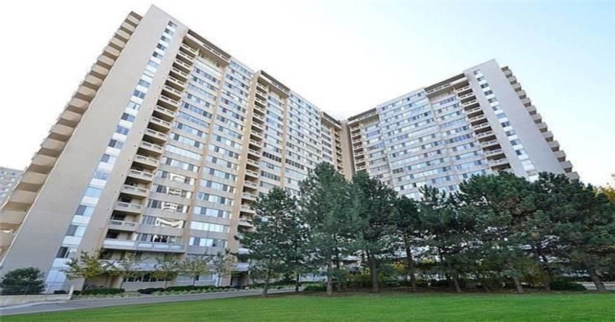 3590 Kaneff Crescent Mississauga