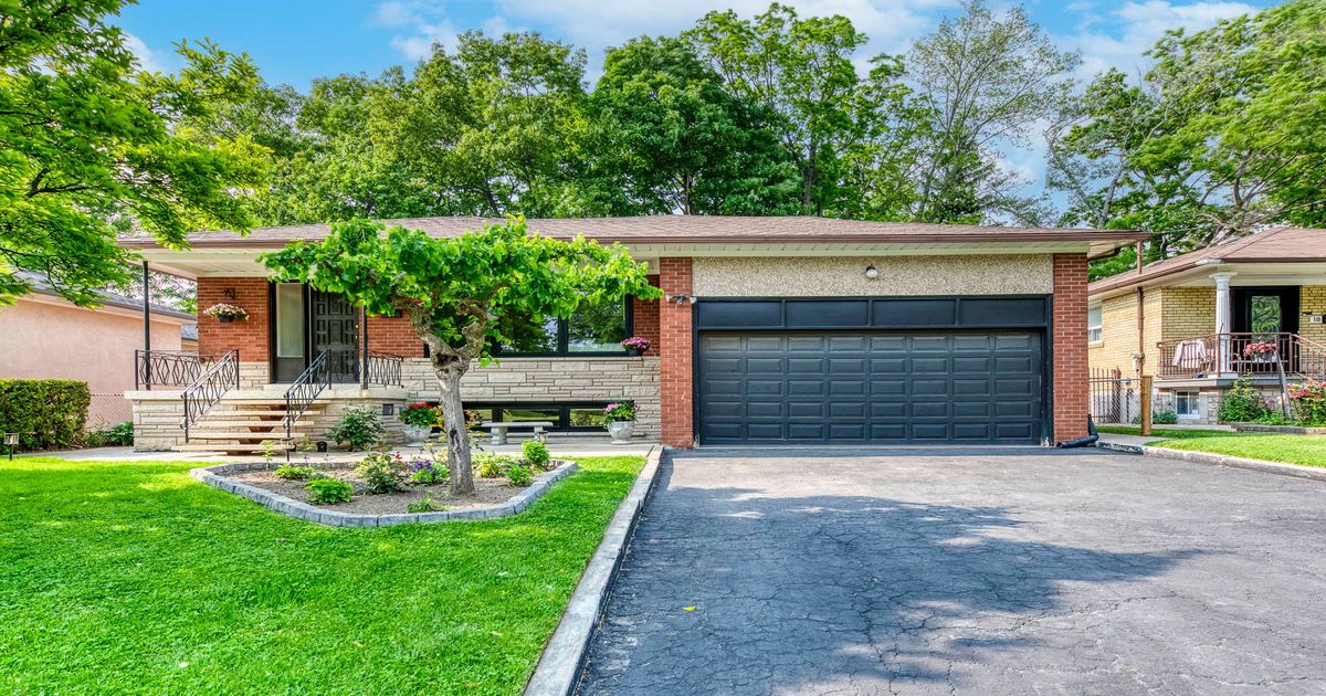 12 Redbank Road Toronto