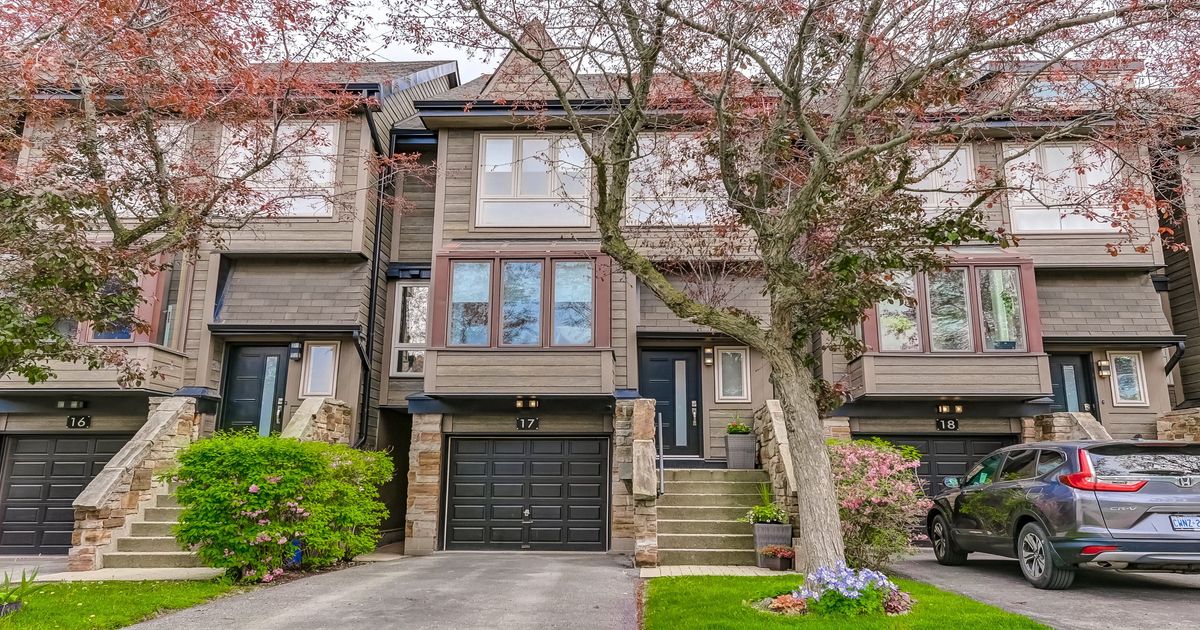 1120 Queens Avenue Oakville