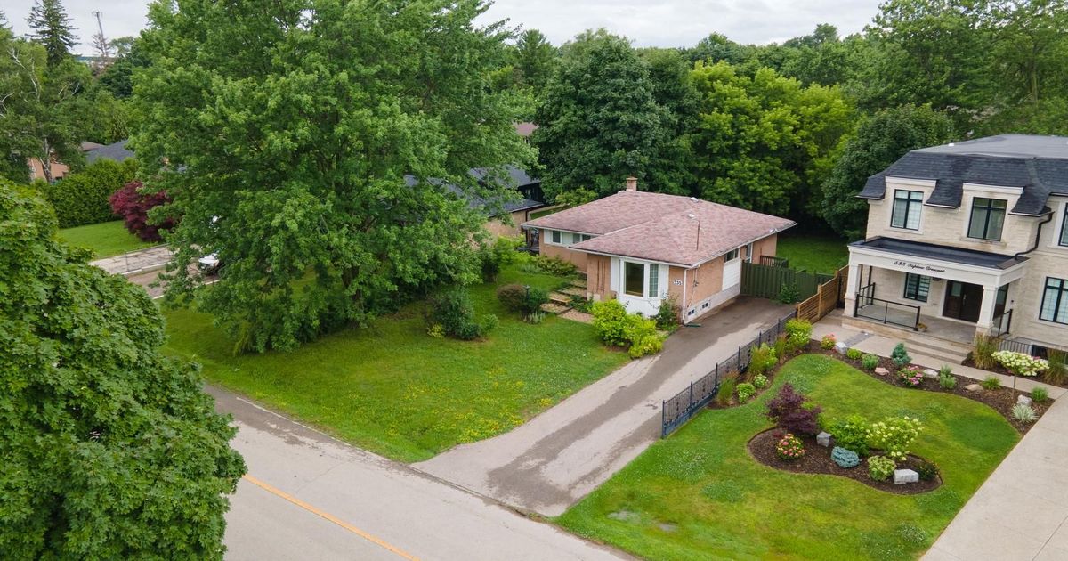 535 Taplow Crescent Oakville