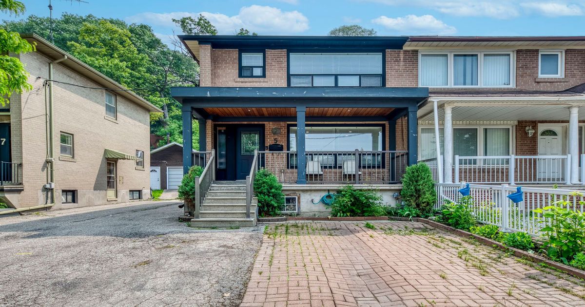 5 Hilldale Road Toronto