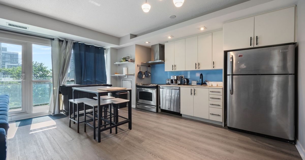 165 Legion Road N Toronto