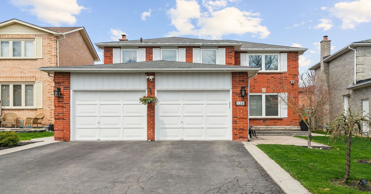 120 Flowertown Avenue Brampton