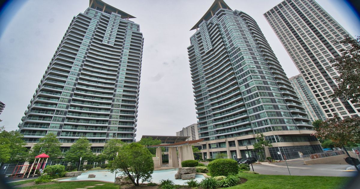 1 Elm Drive W Mississauga