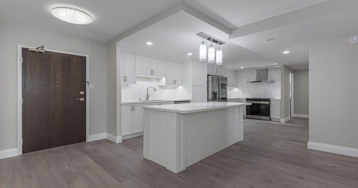 820 Burnhamthorpe Road Toronto