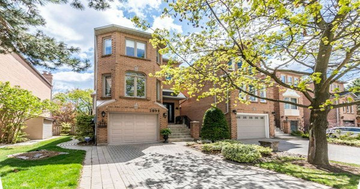 2099 Blacksmith Lane Oakville