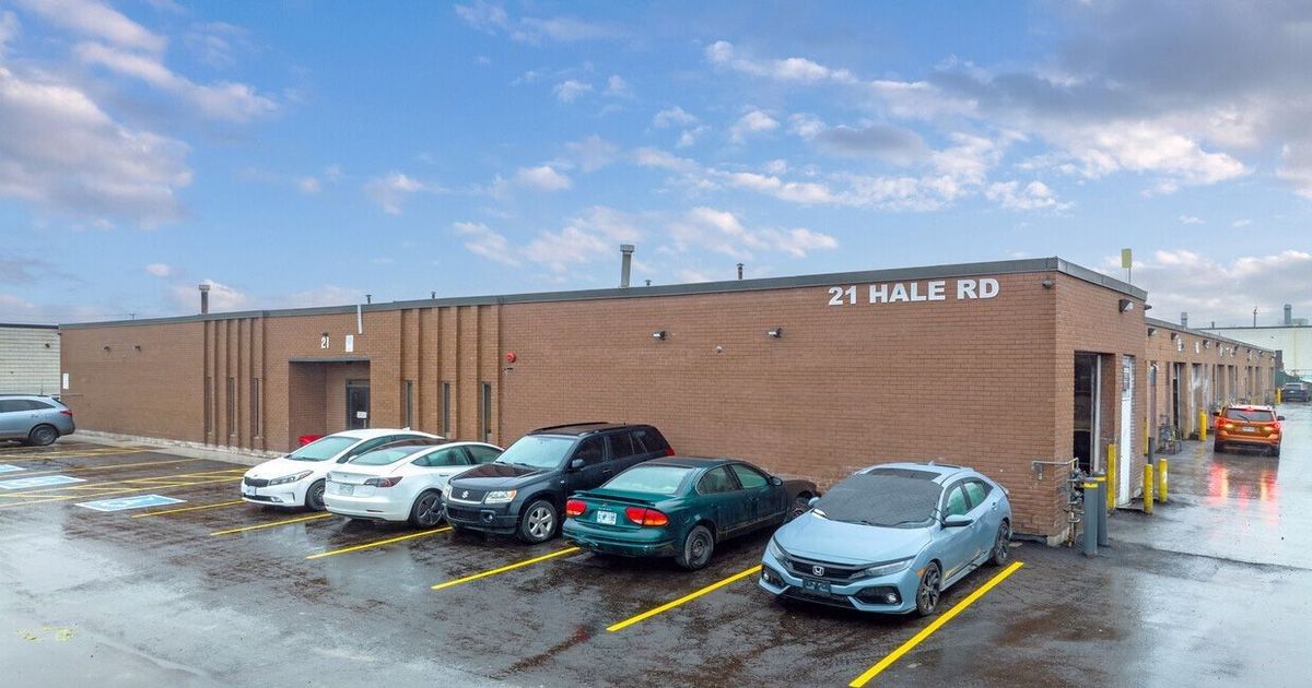21 Hale Road Brampton