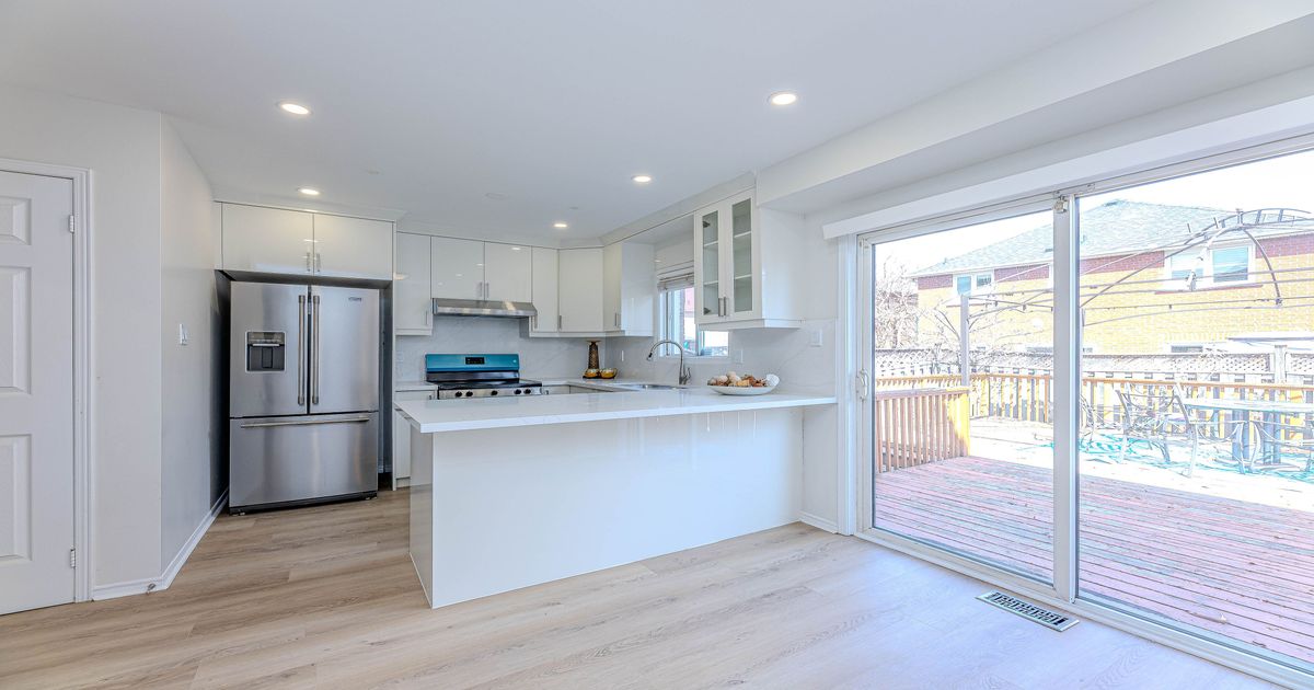 98 Lent Crescent Brampton