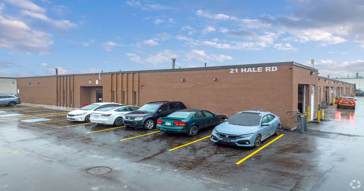 21 Hale Road Brampton