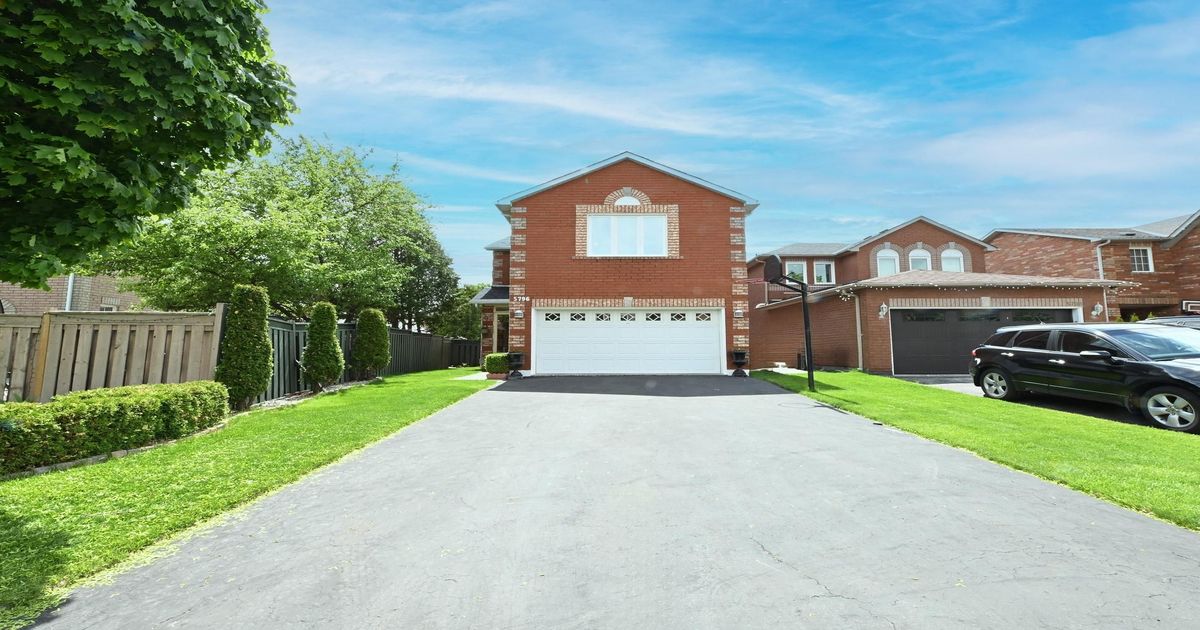 5796 Sidmouth Street Mississauga
