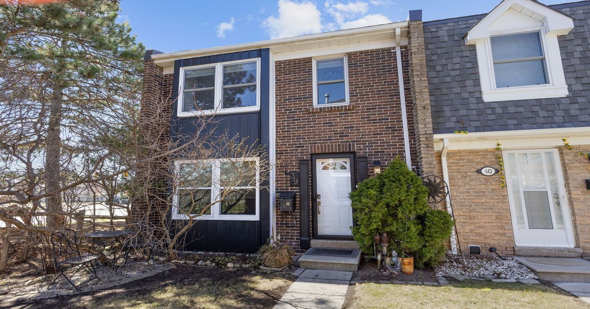 1020 CENTRAL PARK Drive Brampton