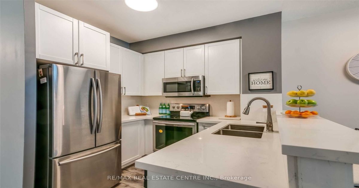 220 Burnhamthorpe Road W Mississauga
