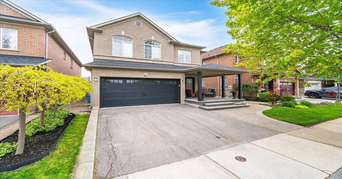 74 Robarts Drive Milton