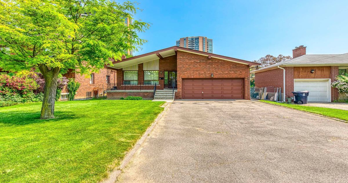 9A Kingsview Boulevard Toronto