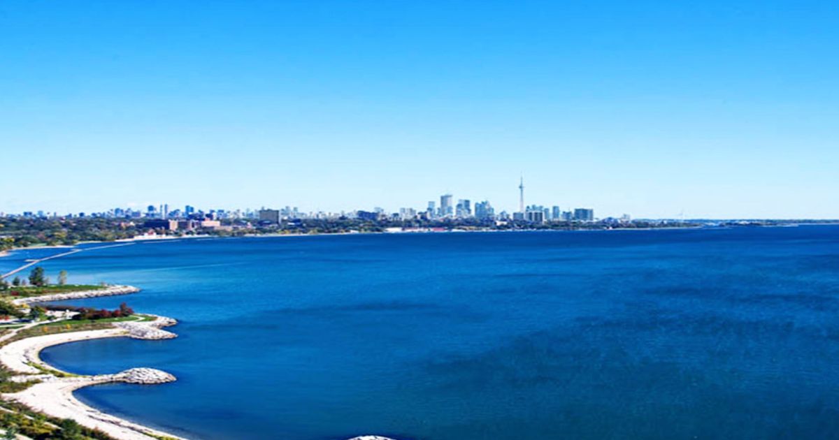 2111 Lake Shore Boulevard W Toronto