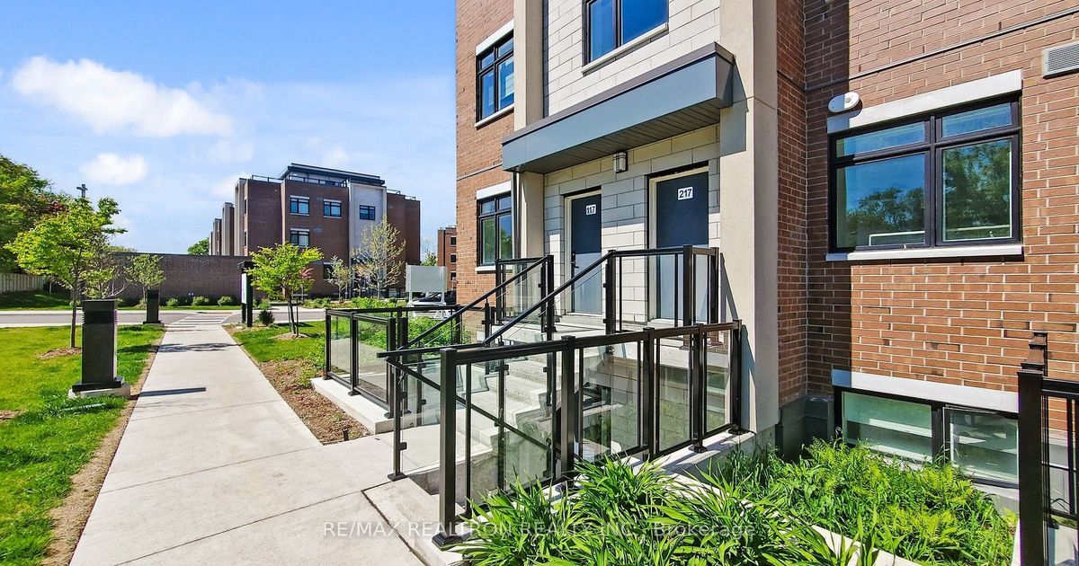 1070 Douglas Mccurdy Common Mississauga