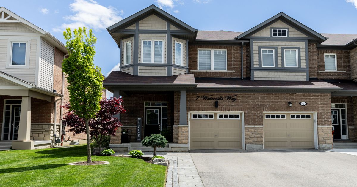 7 Waterville Way Caledon
