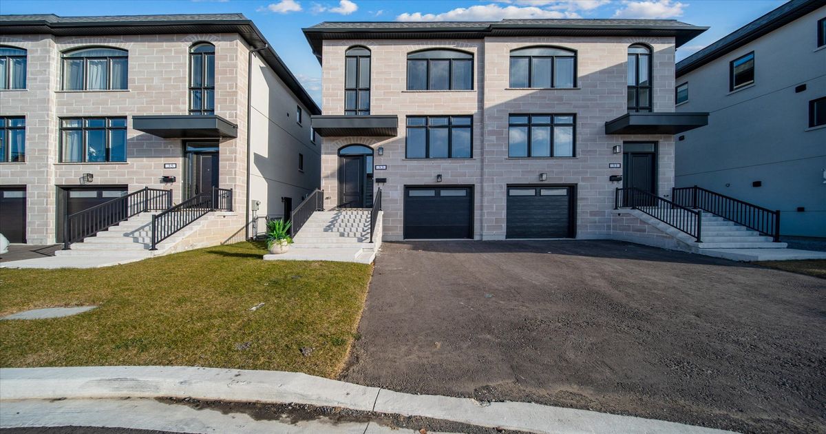 33 St.Gaspar's Court Toronto