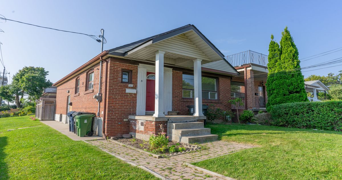 3 Venn Crescent Toronto