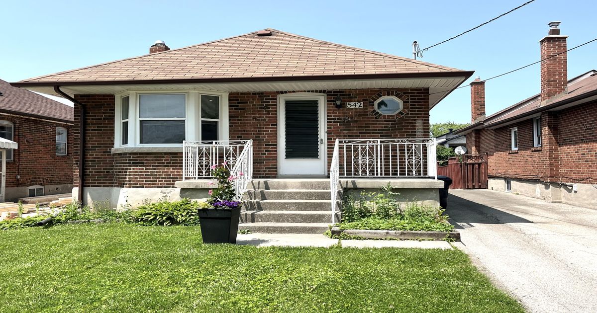 542 Glen Park Avenue Toronto