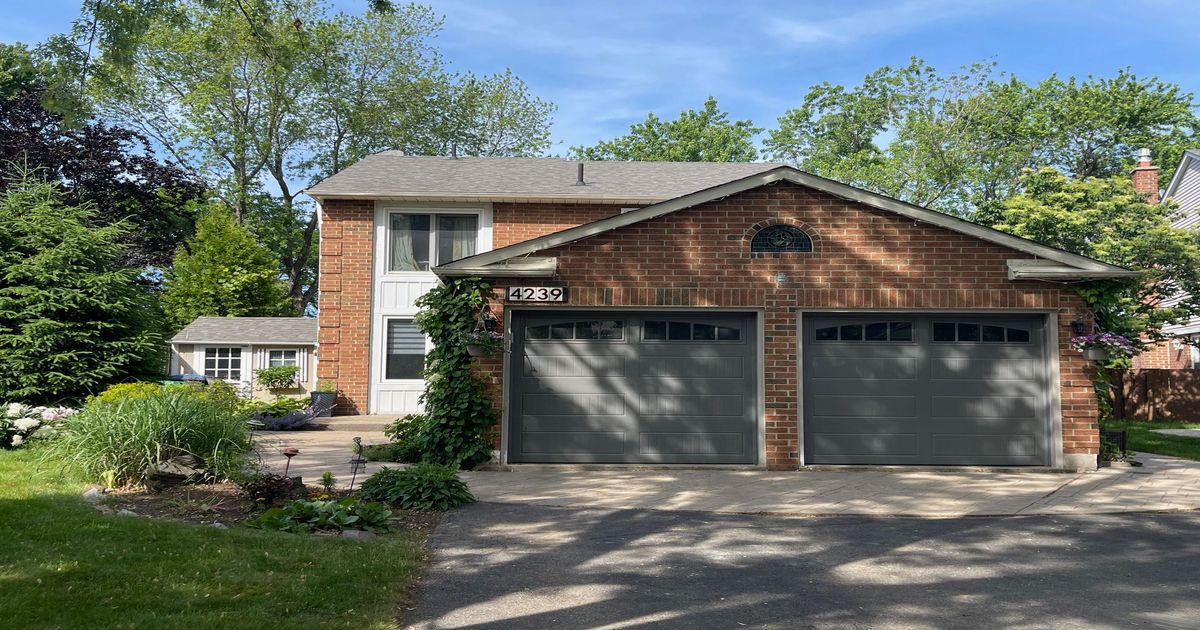 4239 Trapper Crescent Mississauga