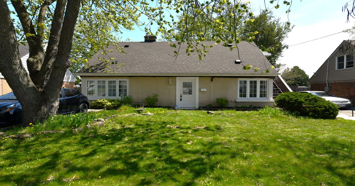 2070 Churchill Avenue Burlington