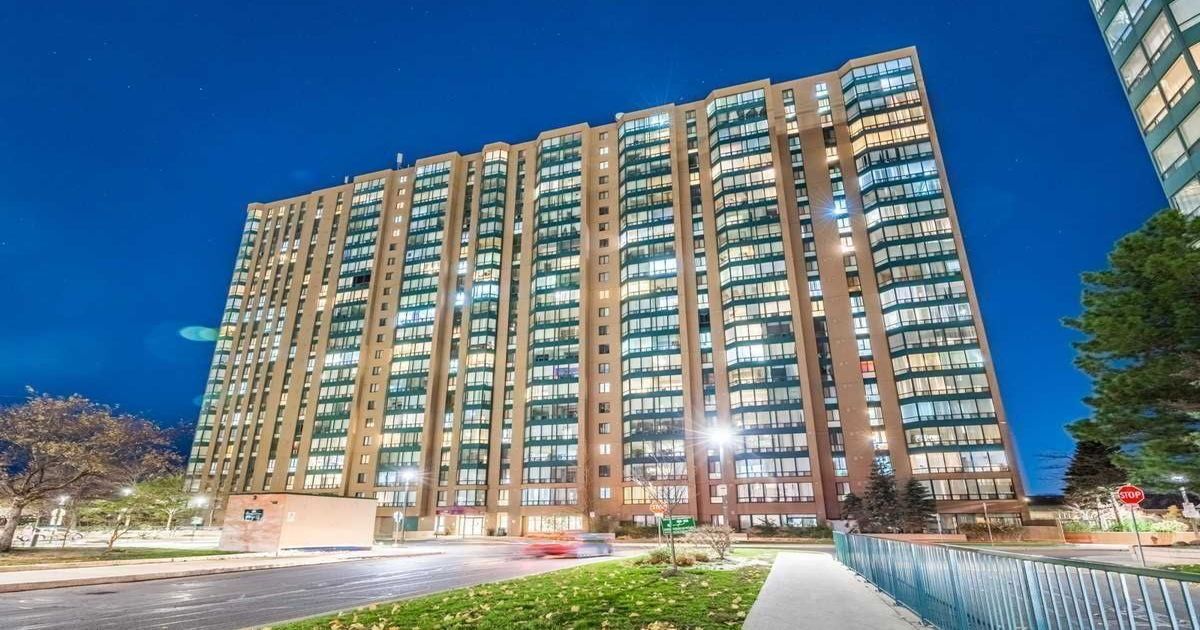 135 hillcrest Avenue Mississauga