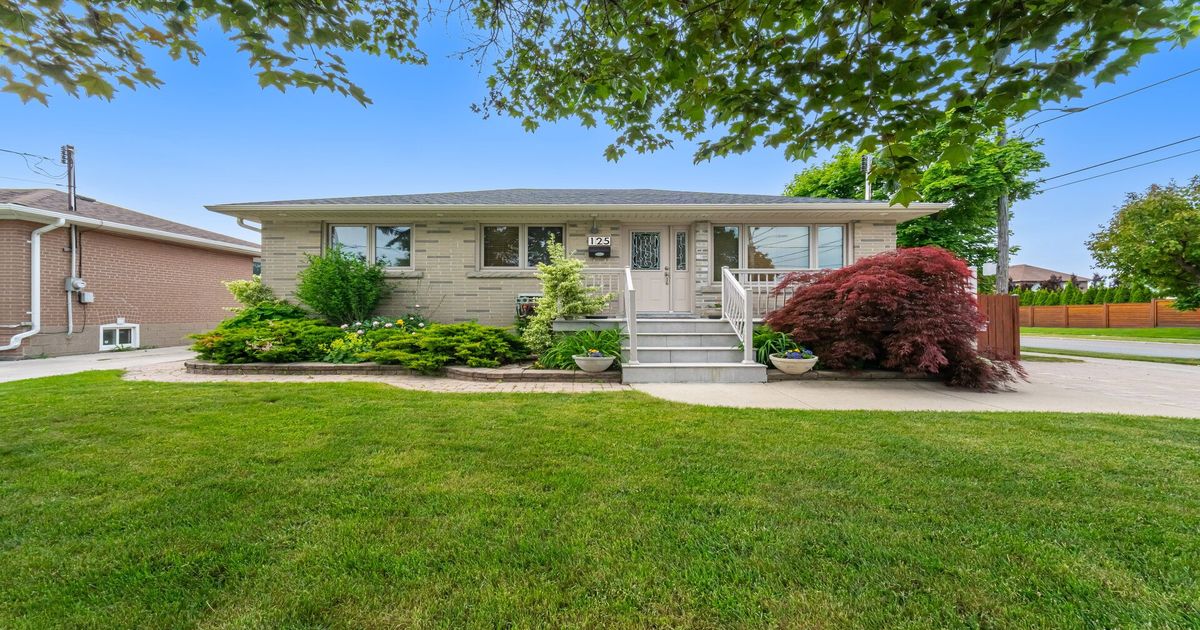 125 Plewes Road Toronto