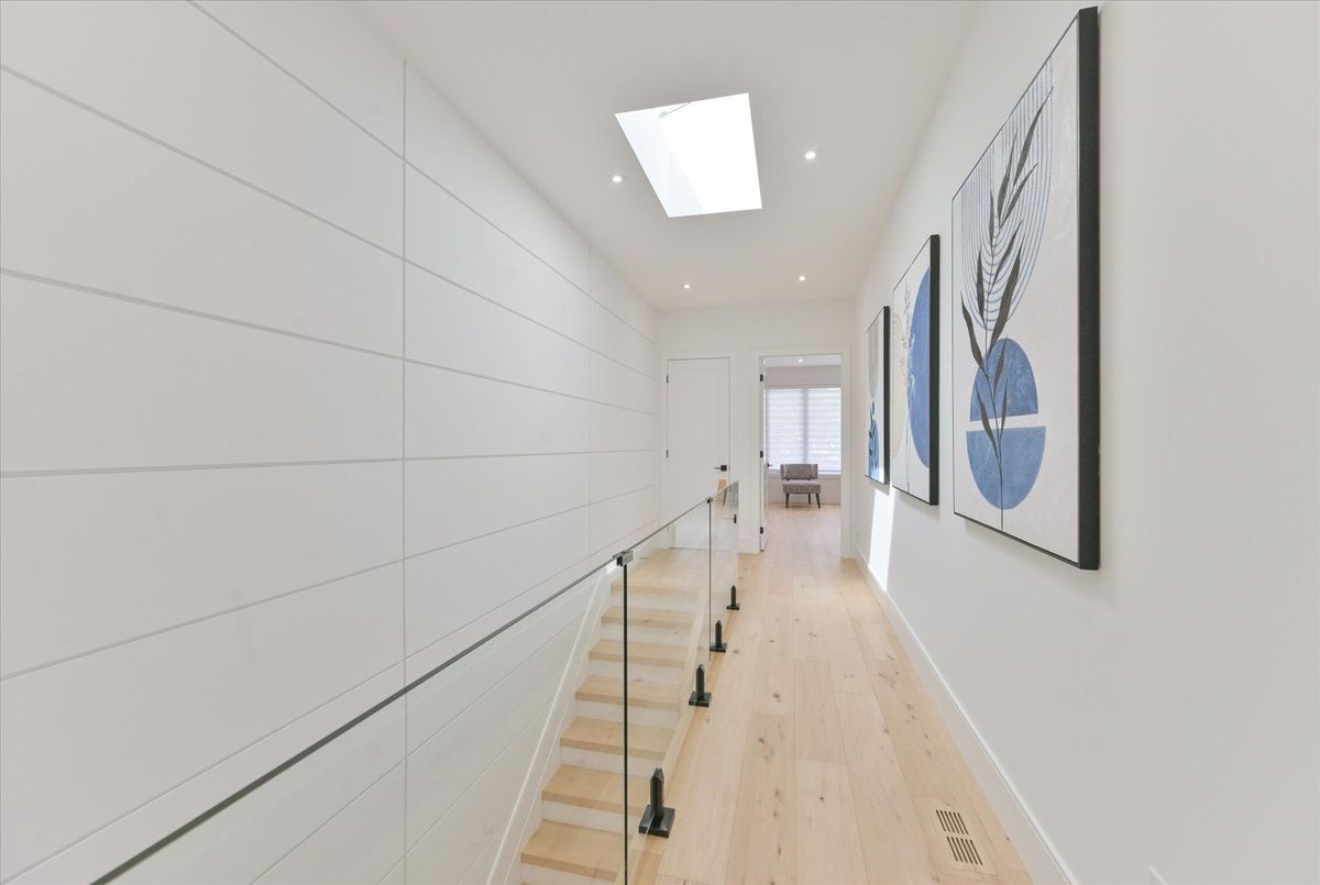 img-gallery