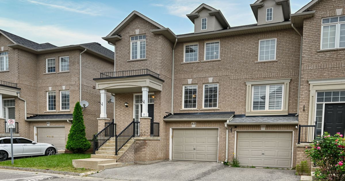 2280 BARONWOOD Drive Oakville