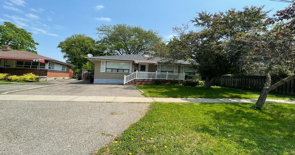 3 Erlesmere Avenue Brampton