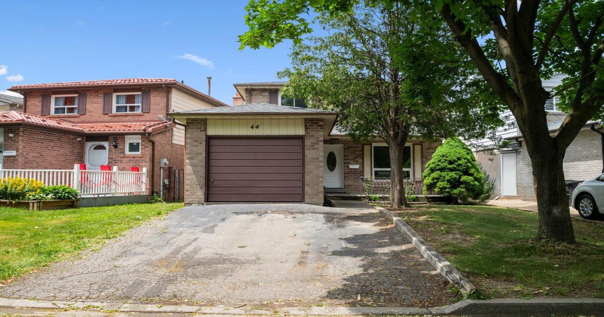 44 Autumn Glen Circle Toronto