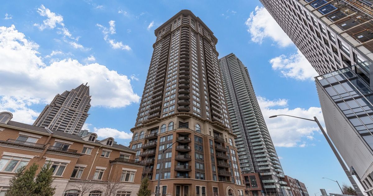 385 Prince Of Wales Drive Mississauga