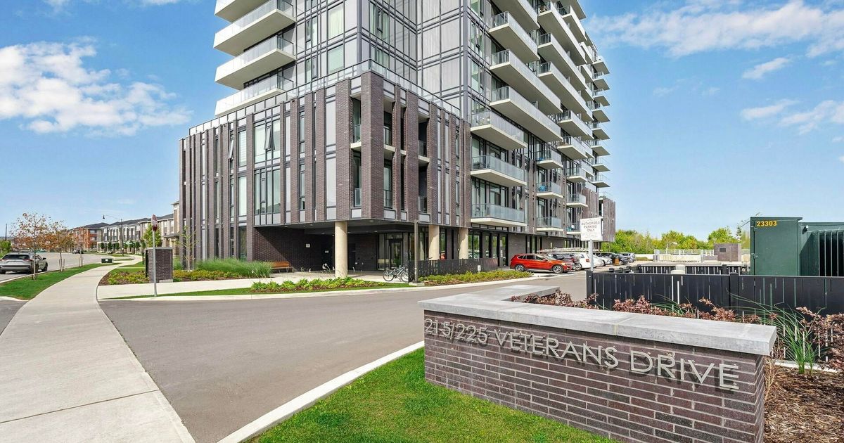 225 Veterans Drive N Brampton