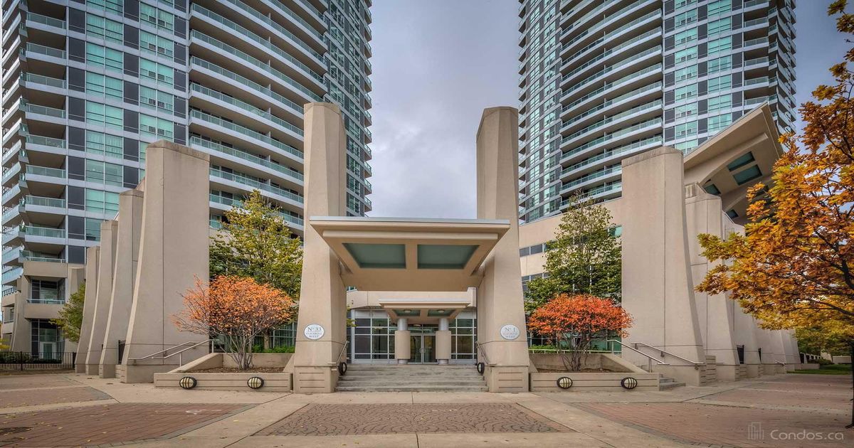 1 Elm Drive W Mississauga