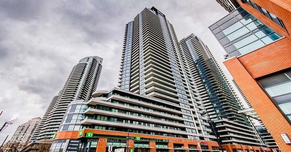 2212 Lake Shore Boulevard W Toronto