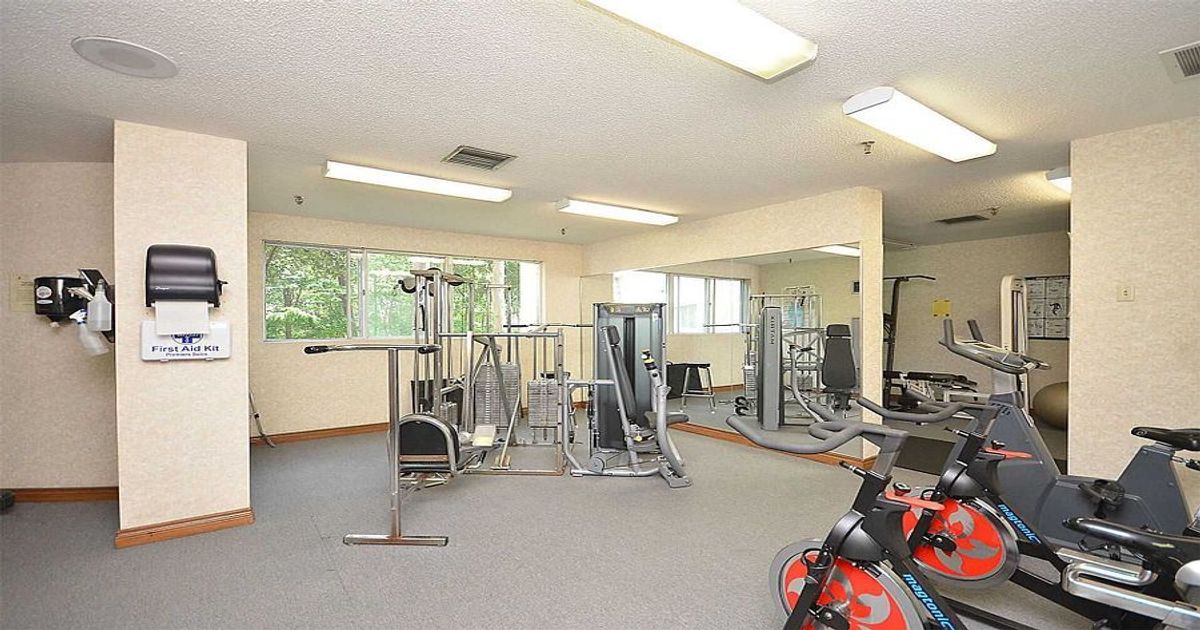 3695 Kaneff Crescent NE Mississauga