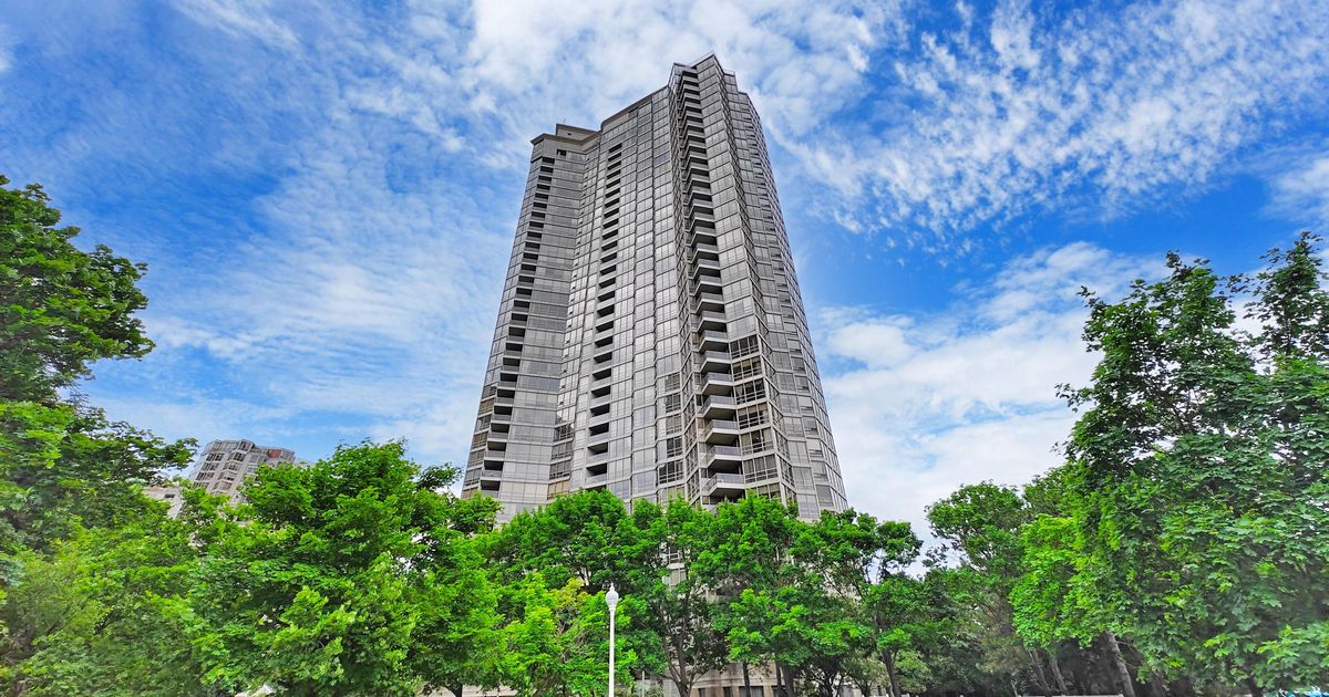 45 Kingsbridge Garden Circle Mississauga