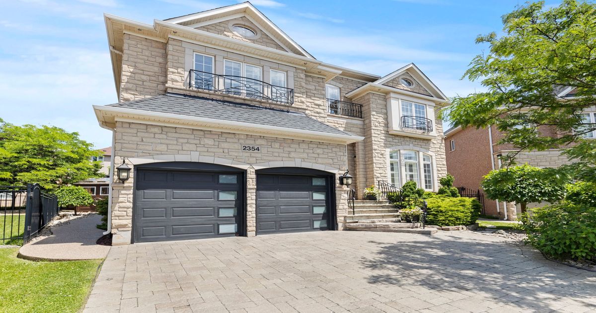 2354 Salcome Drive Oakville