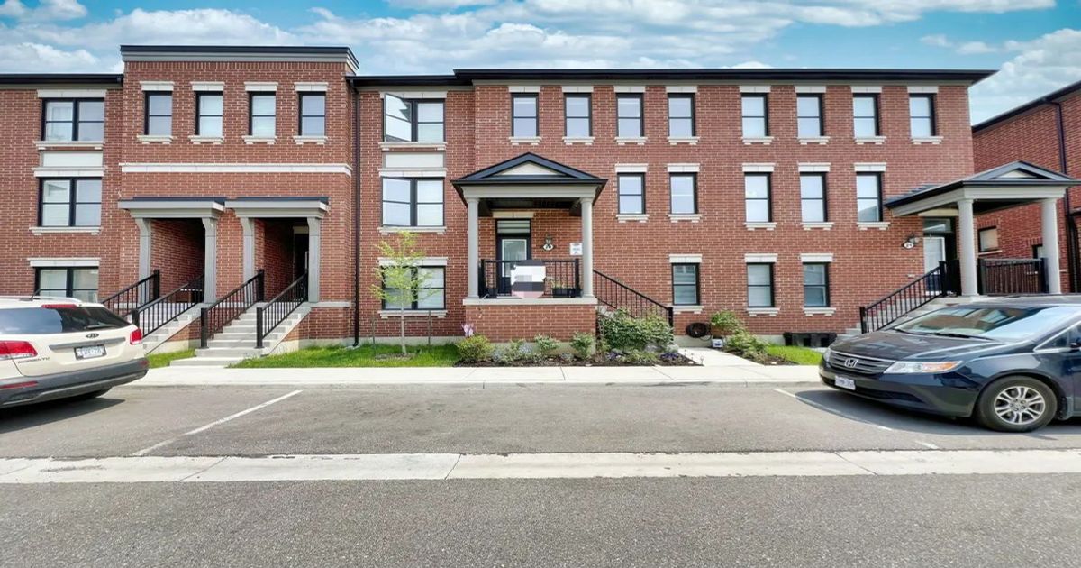 975 Whitlock Avenue Milton